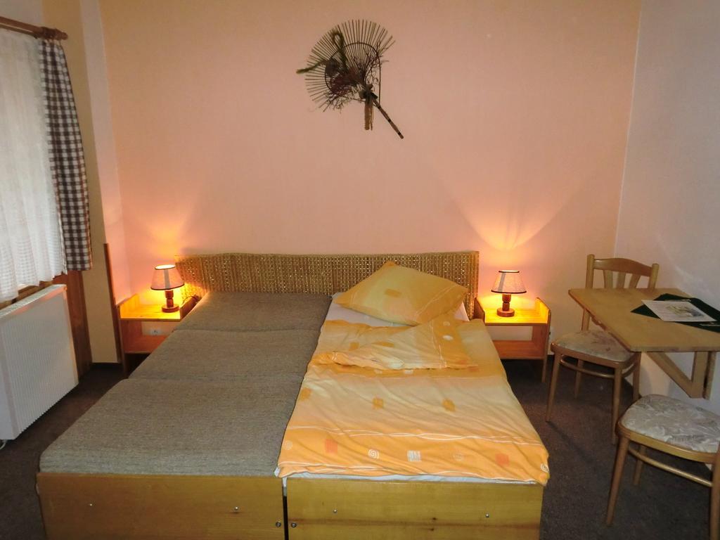 Pension Hela Bedřichov Quarto foto